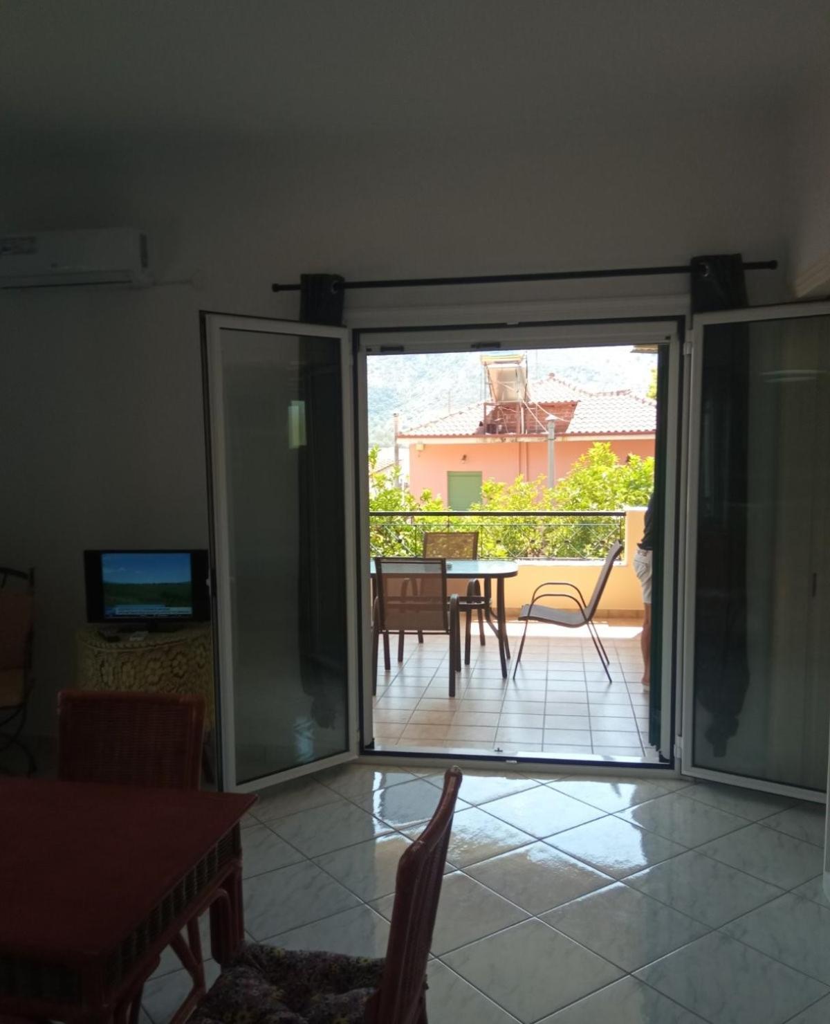 Apartment Marilena Plataria